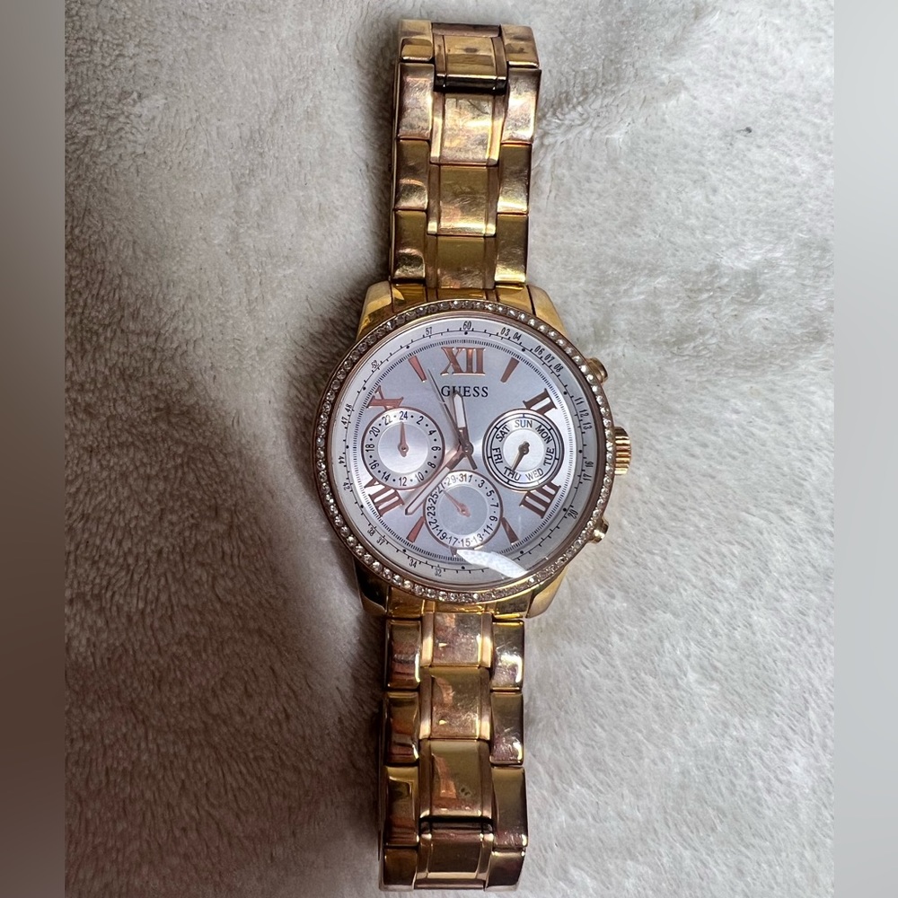 GUESS Women's U0559L3 Sporty Rose Gold-Tone Stainless Steel Watch with Multi-fun
